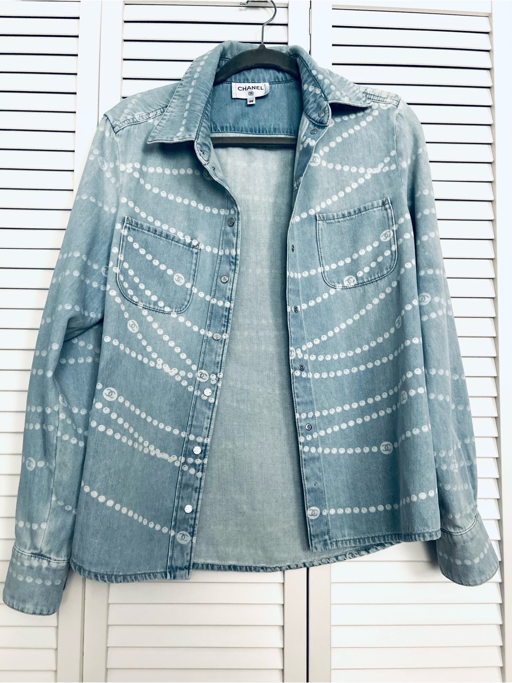 CHANEL Light Blue Denim Button-Down Shirt Jacket with White Dot Motif